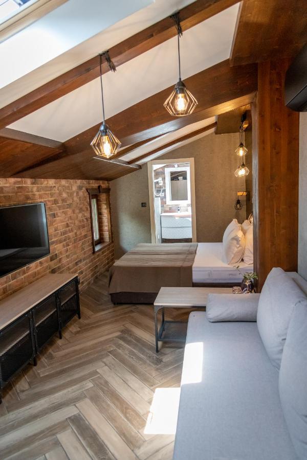 Hotel Hunters House Ezerets Εξωτερικό φωτογραφία