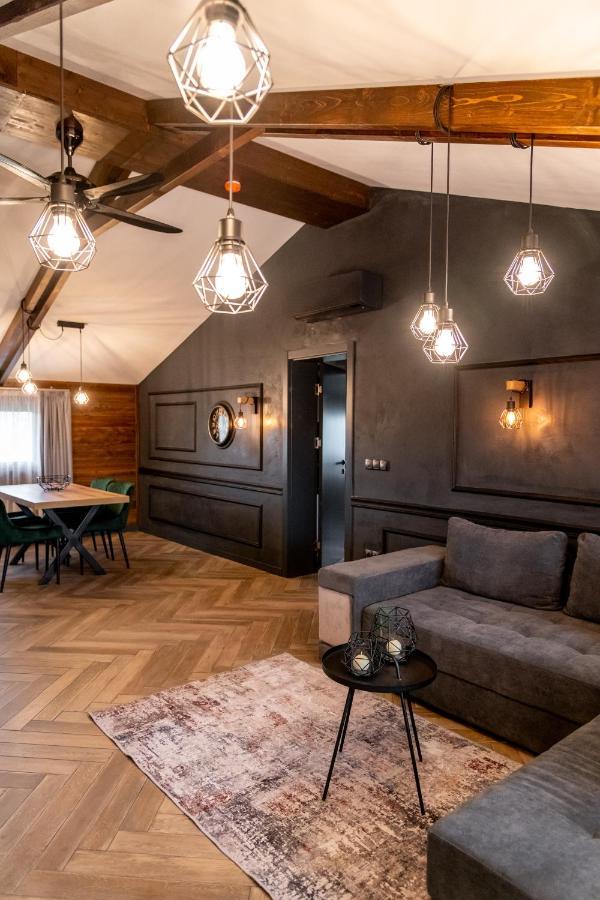 Hotel Hunters House Ezerets Εξωτερικό φωτογραφία