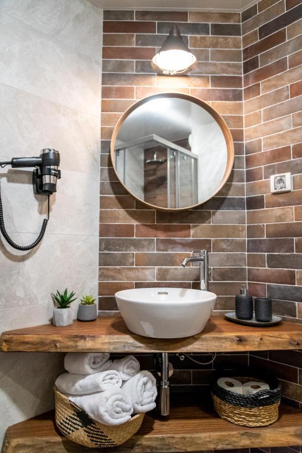 Hotel Hunters House Ezerets Εξωτερικό φωτογραφία