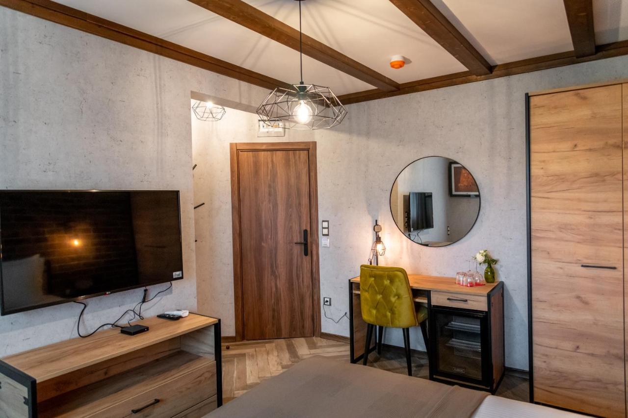 Hotel Hunters House Ezerets Εξωτερικό φωτογραφία