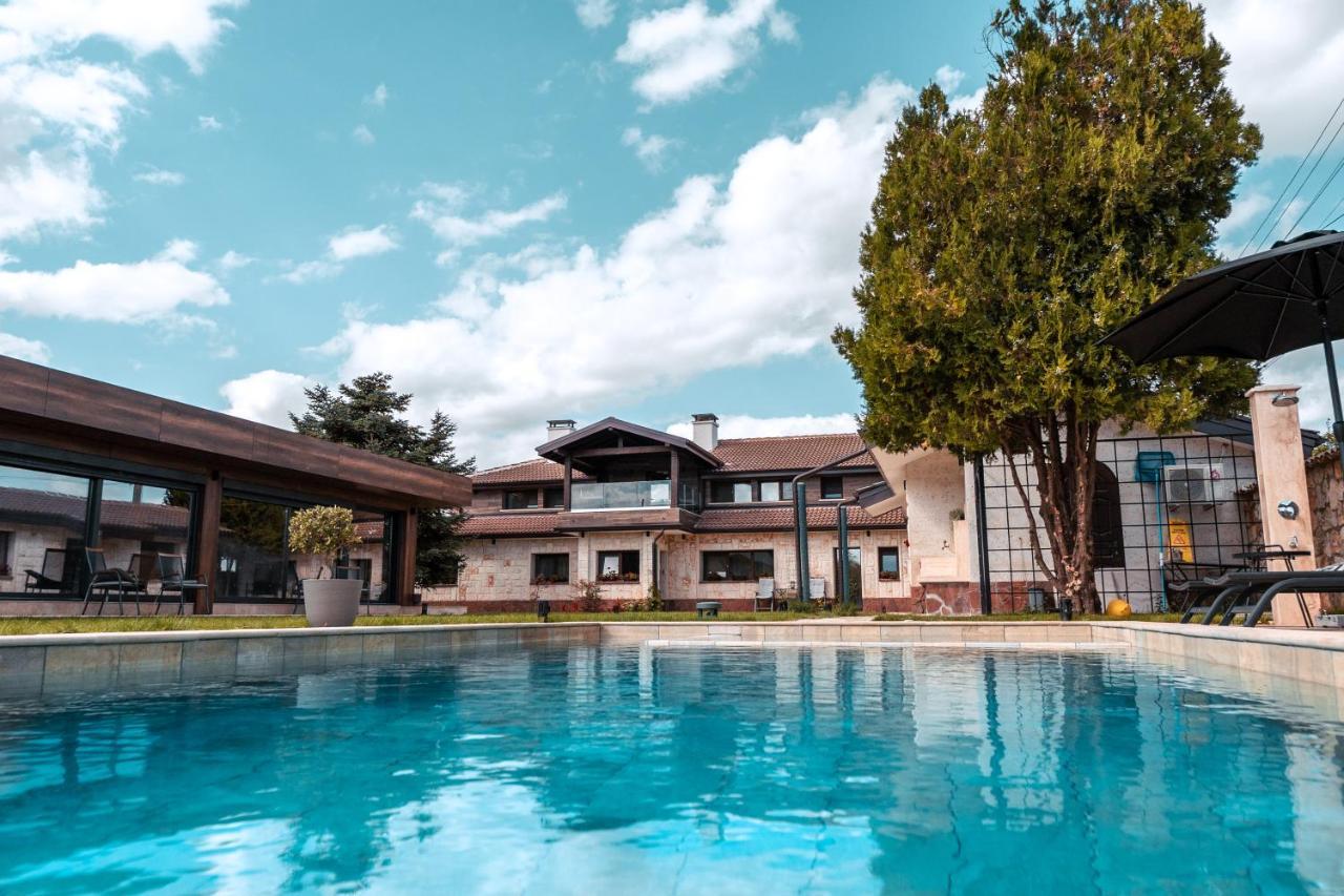 Hotel Hunters House Ezerets Εξωτερικό φωτογραφία